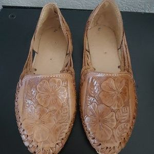 Hand crafted flats